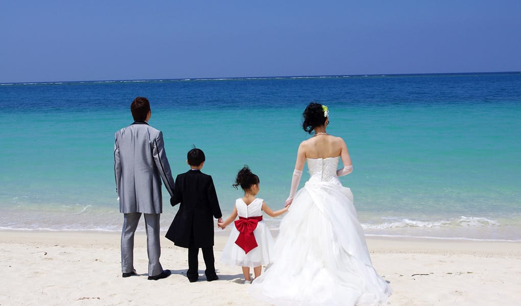 お子様と一緒に沖縄で結婚式！観光も充実の2泊3日間